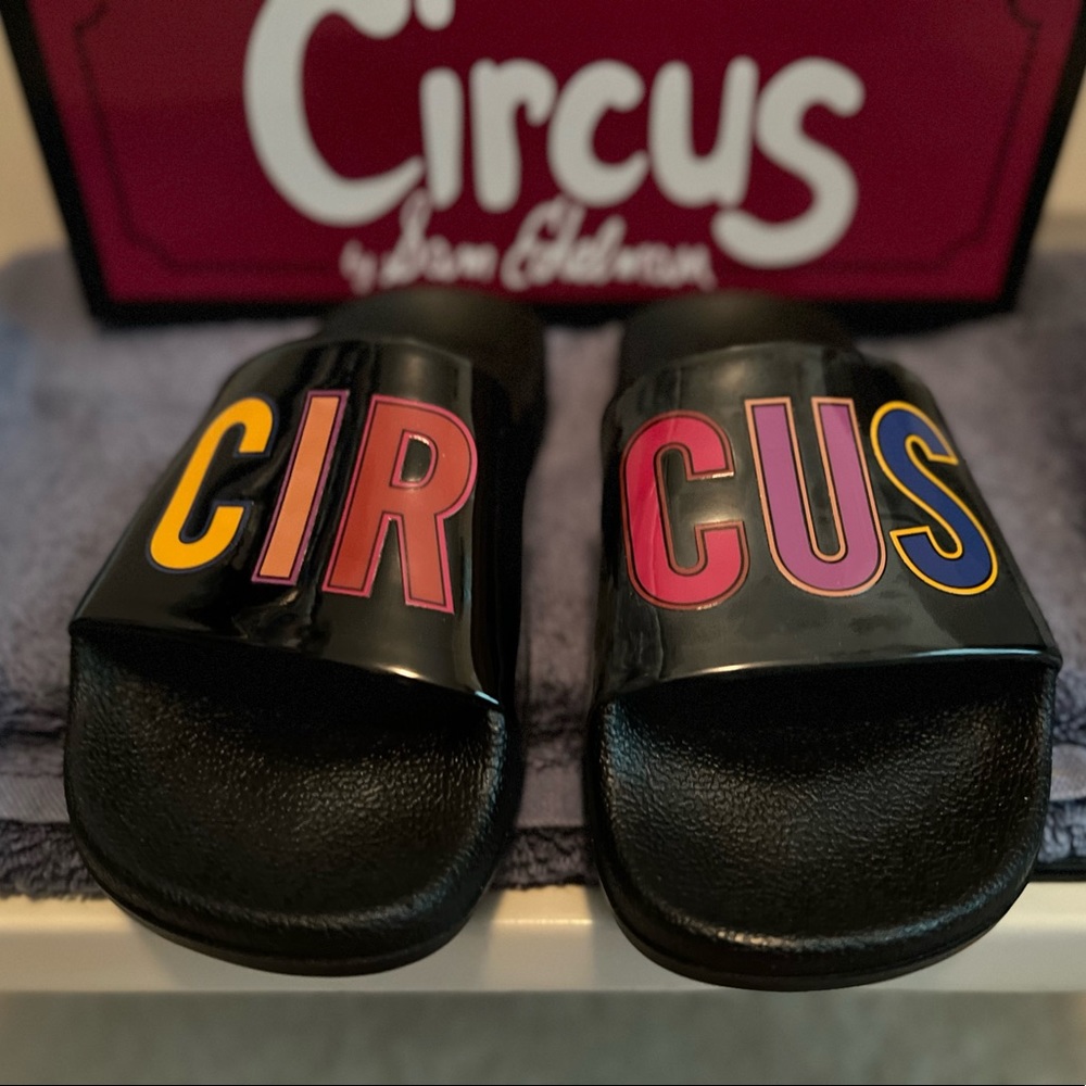 Women sandals